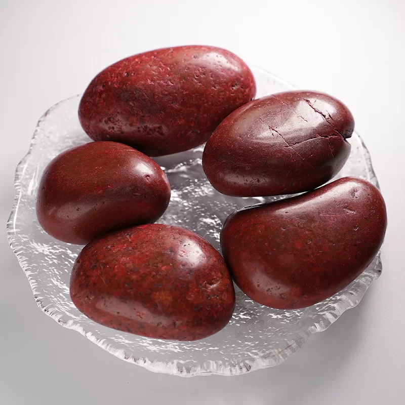 Likas na makulay/puti/itim/dilaw na mga bato ng cobble para sa landscaping ng parke